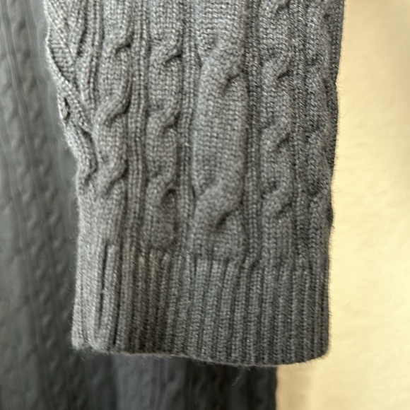 Lands End Cable Knit Fine Gauge Mock Neck Tunic Sweater Size M/P - Picture 5 of 12